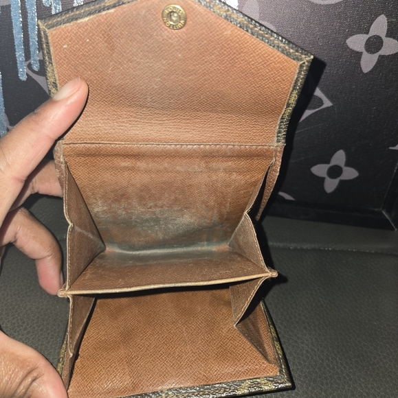 Louis Vuitton Momogram Snap Wallet - Picture 4 of 15